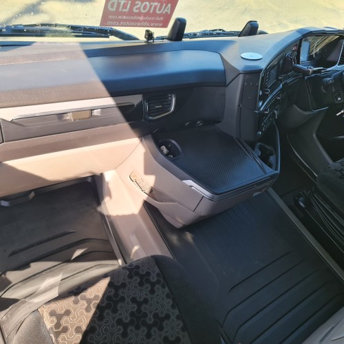 Cabin Interior – Passenger Side – Scania R450